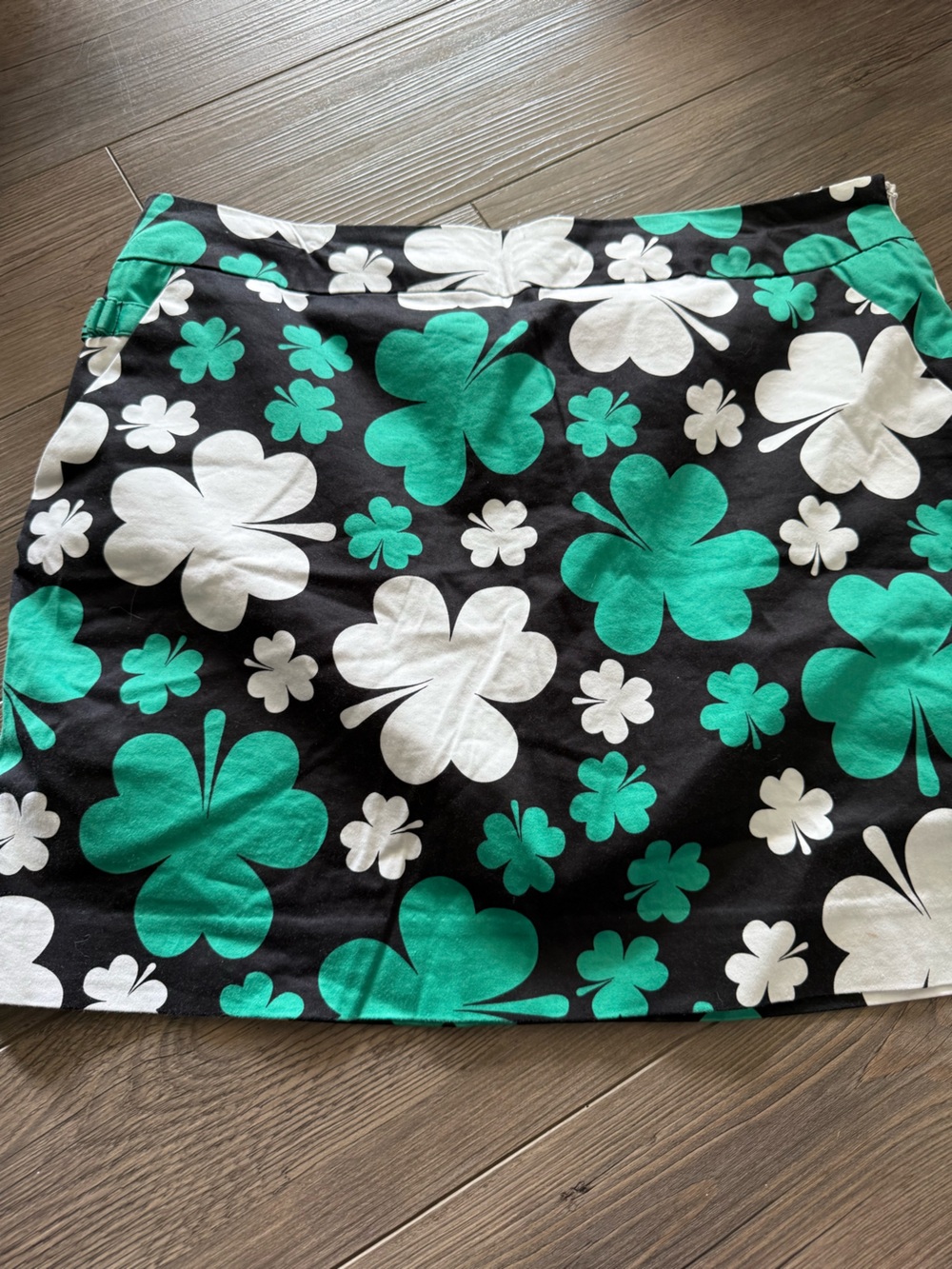 Royal & Awesome Four Leaf Clover Skort Size 12